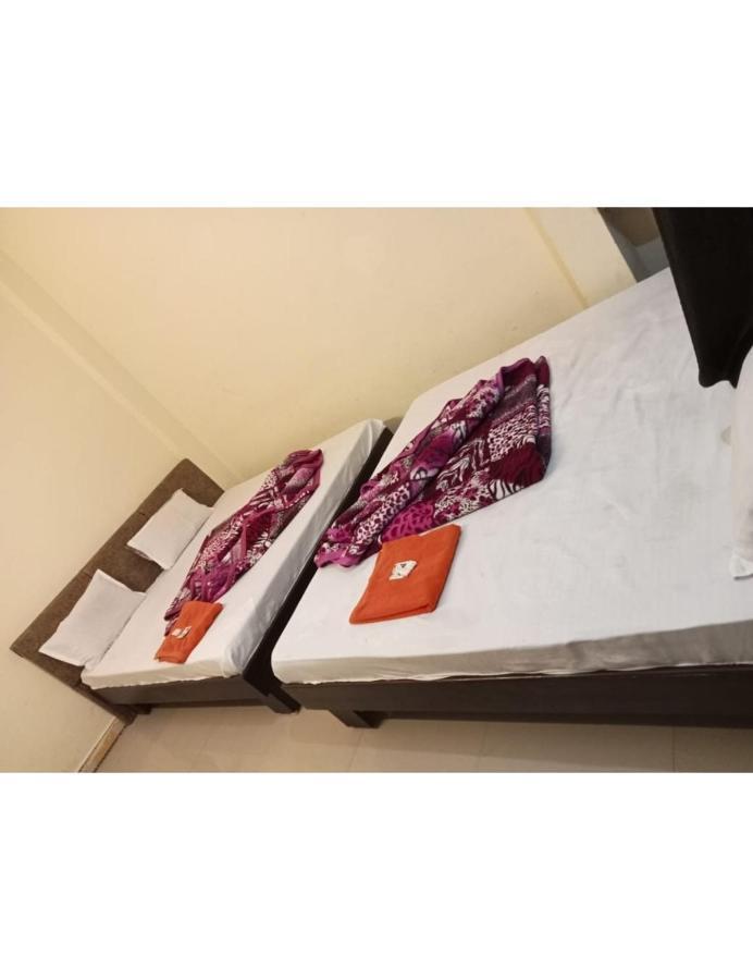 Hotel Mahakal Vishram, אויאיין מראה חיצוני תמונה