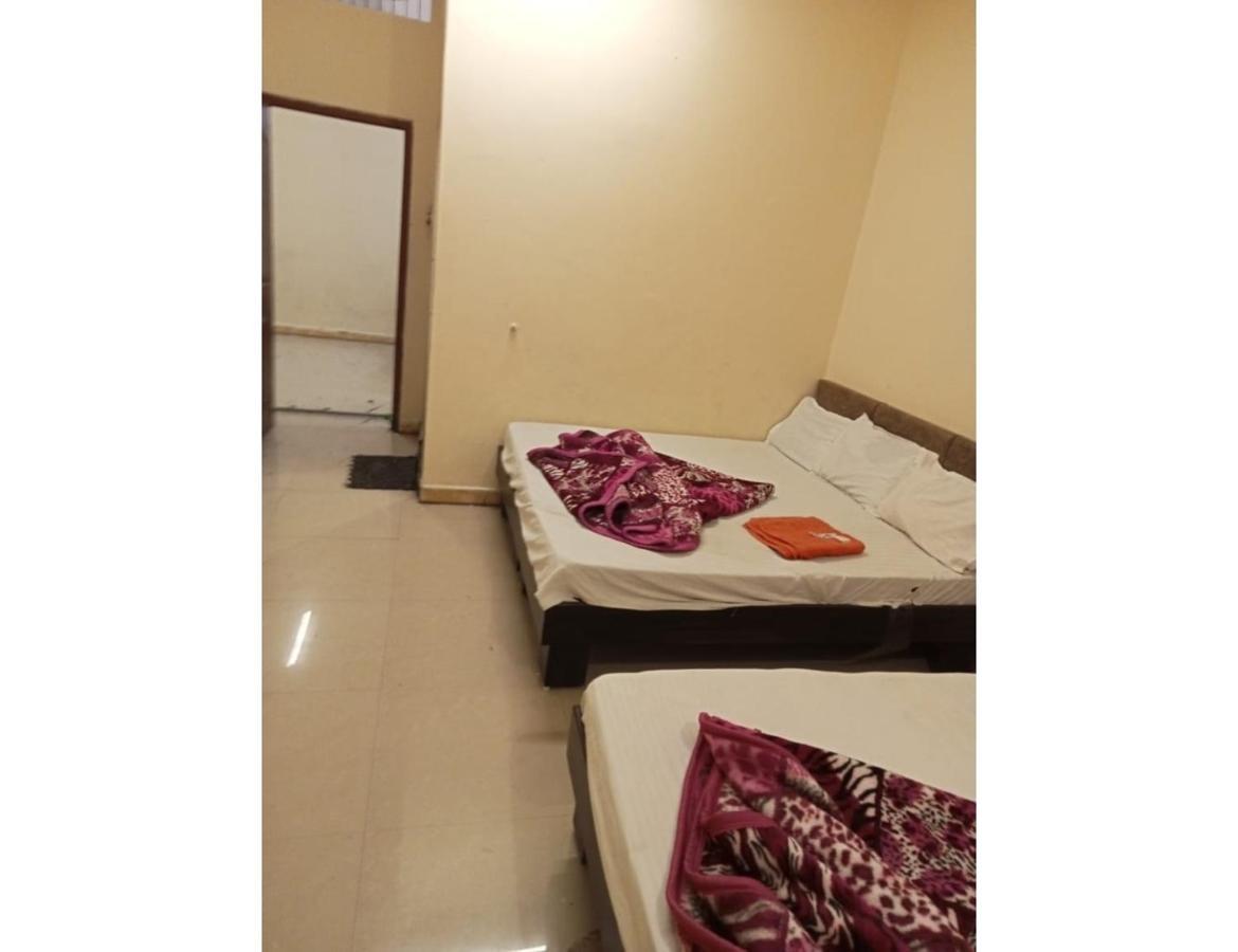 Hotel Mahakal Vishram, אויאיין מראה חיצוני תמונה
