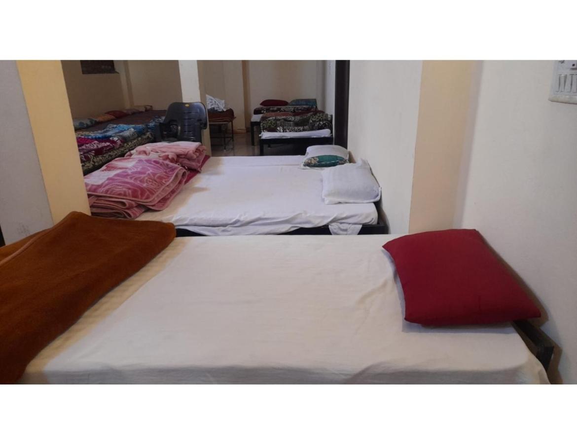 Hotel Mahakal Vishram, אויאיין מראה חיצוני תמונה