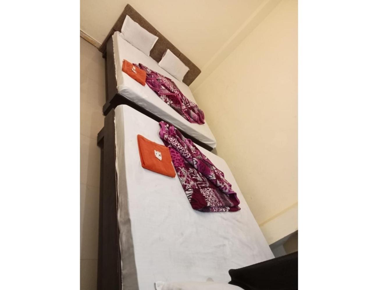 Hotel Mahakal Vishram, אויאיין מראה חיצוני תמונה