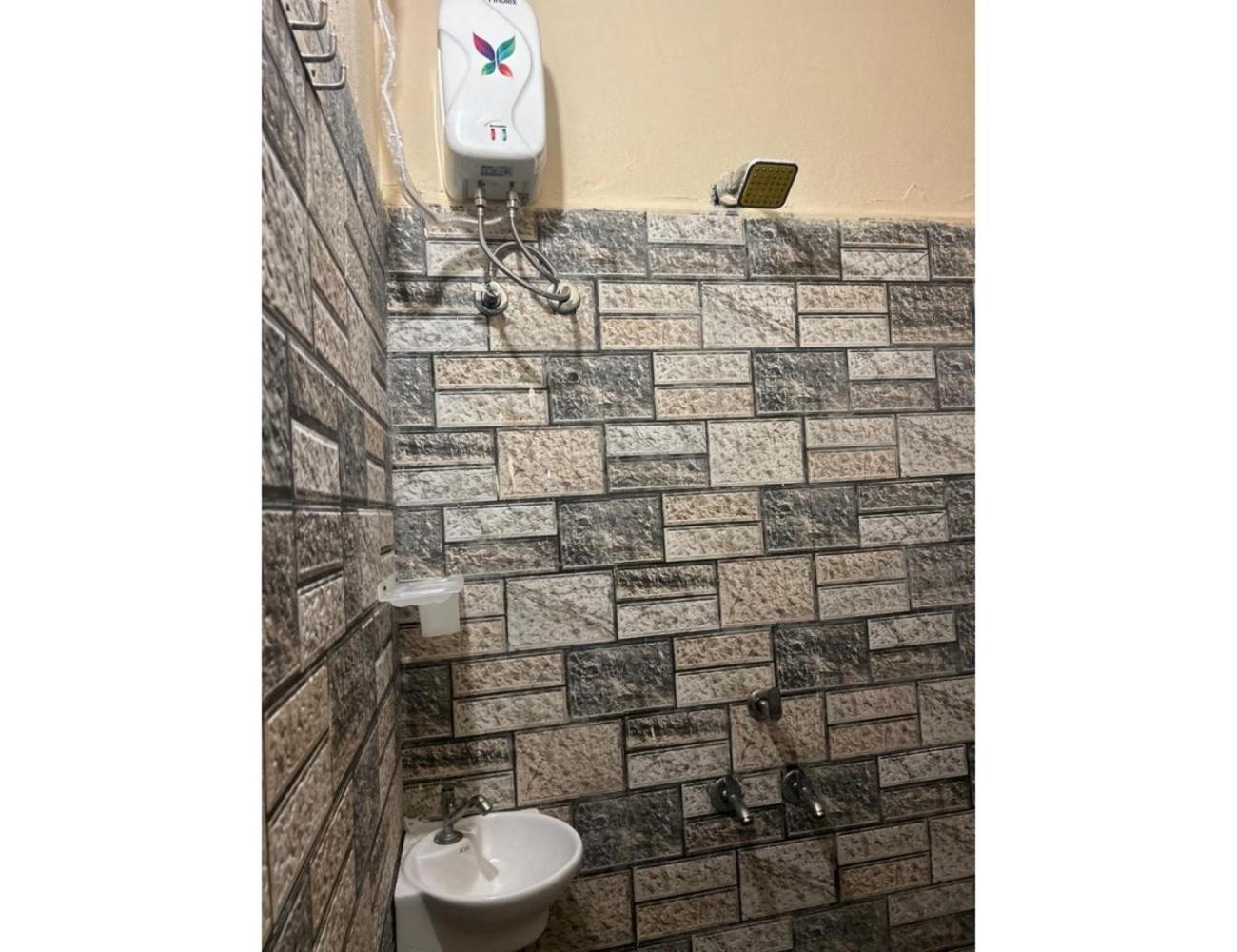 Hotel Mahakal Vishram, אויאיין מראה חיצוני תמונה